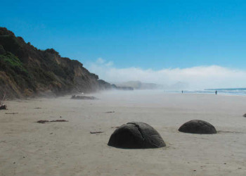Moeraki Boulders 