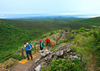 Wanderer am Mount Hallasan auf Jeju 
