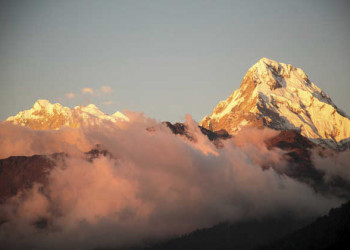 Sonnenaufgang im Himalaya 