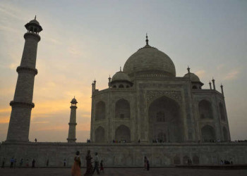 Taj Mahal im Abendlicht 