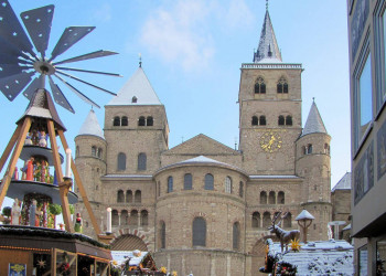 Trierer Domfreihof 