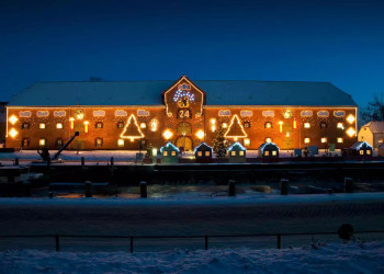 Tönninger Packhaus als Adventskalender 