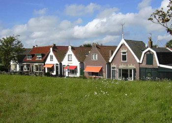 Fischerhäuser in Oudeschild / @ Wolfgang Schwartz 