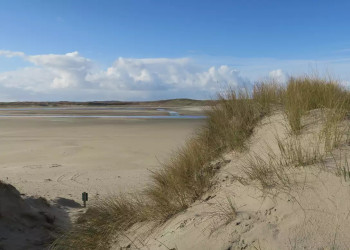 Lagunensee De Slufter mit Dünen / @ Wolfgang Schwartz 