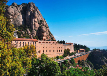 Blick auf das Kloster Montserrat 