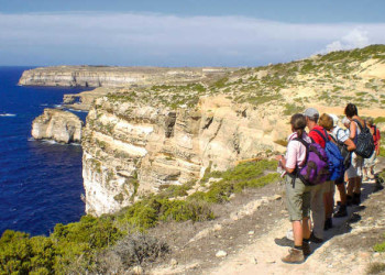 Wandergruppe auf Gozo 