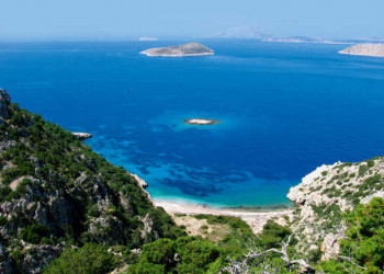 Blick von Rhodos auf die Inseln Strongyli, Makry und Alimia im Ägäischen Meer 