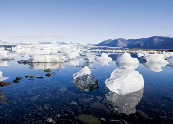Auch auf unserem Weg: Gletscherlagunen an der Küste