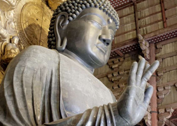 Der Große Buddha im Tempel Todai-ji in Nara