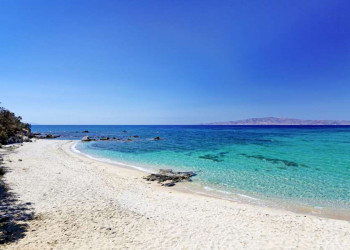 Der Strand von Plaka auf Naxos