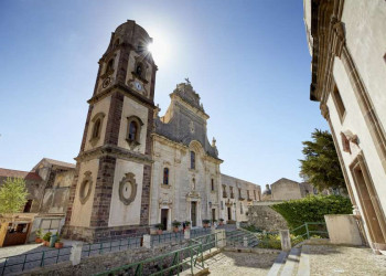 Imposant: die Kirche der Hauptinsel Lipari