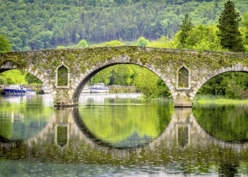 Romantische Steinbrücke in Graiguenamanagh, County Kilkenny