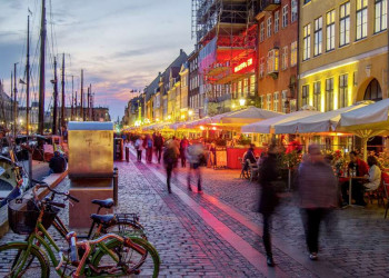 Am Nyhavn in Kopenhagen ist es besonders "hygge"
