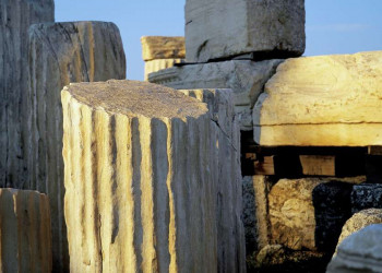Säulen auf der Akropolis in Athen