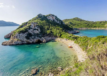 Buchten, Berge und Meer auf Korfu