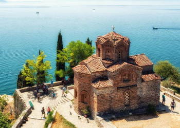 Weltbekanntes Fotomotiv aus Mazedonien: die Kirche Sveti Jovan Kaneo in Ohrid