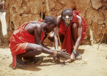 Männer vom Stamm der Massai