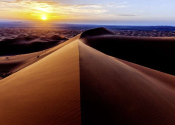 Gelegenheit zum Besuch der Dünen am Rand der Sahara bei Sonnenuntergang