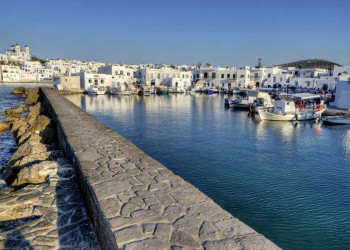 Der Hafen von Naoussa auf Paros