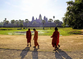 Buddhistische Mönche in Angkor Wat in Kambodscha