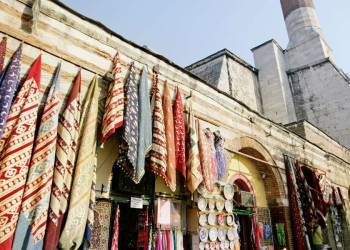 Verkaufsstand an der Hagia Sophia in Istanbul