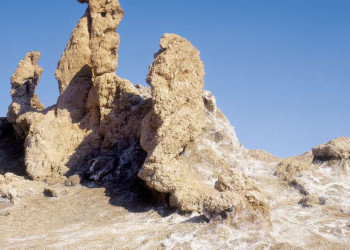Bizarre Felsformationen im Mondtal in der Nähe von San Pedro de Atacama