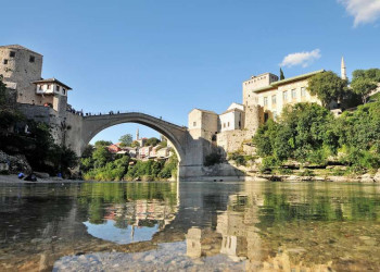 Die Alte Brücke in Mostar in Bosnien-Herzegowina