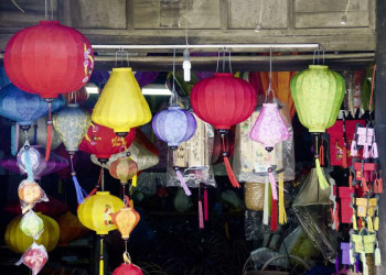 Bunte Lampions in Vietnam