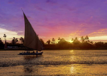 Sunset am Nil - an Bord einer Feluke