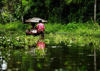 Bootsfahrt in den Backwaters von Kerala