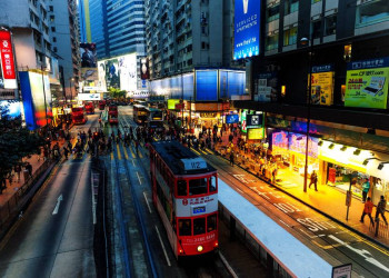 In den Straßenschluchten von Hongkong Island