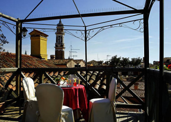 Die Dachterrasse des Hotels Ca' d'Oro in Venedig
