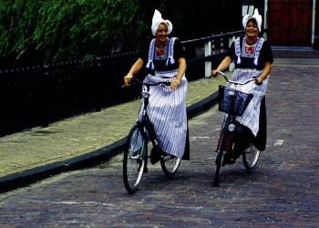 Fröhliche Niederländerinnen