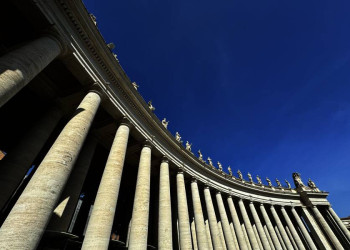 Die Kolonnaden am Petersplatz