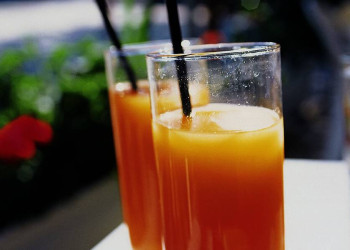 Erfrischung zwischendurch: Orangensaft, frisch gepresst