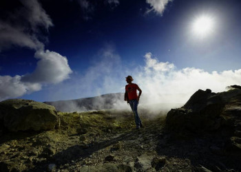 Spaziergang am rauchenden Vulkan