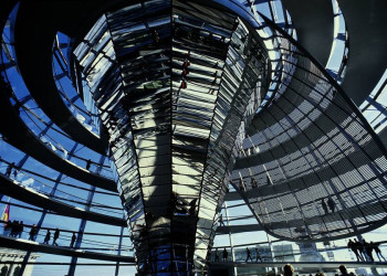 Die Kuppel des Reichstags in Berlin