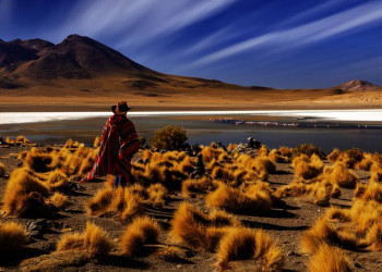 Weite Landschaft im Hochland von Bolivien