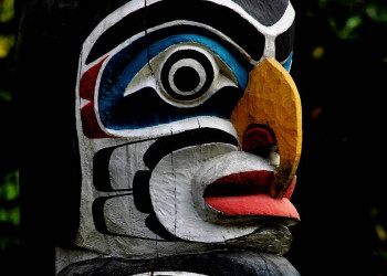 Wir lernen das Erbe der Ureinwohner, der First Nations, näher kennen