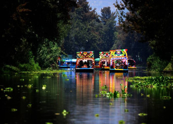 Die schwimmenden Gärten von Xochimilco in Mexiko-Stadt