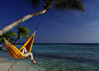 Träumen erlaubt am einsamen Südseestrand!