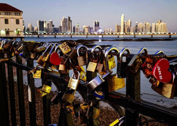 Panama City ist das finanzielle Zentrum Panamas, erkennbar an den vielen Wolkenkratzern