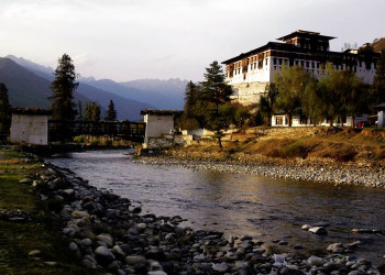 Haus am Fluss in Bhutan