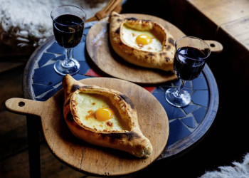 Chatschapuri - die "georgische Pizza"