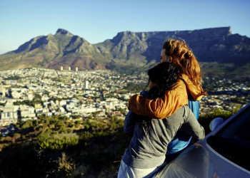 Kapstadt mit Tafelberg im Hintergrund