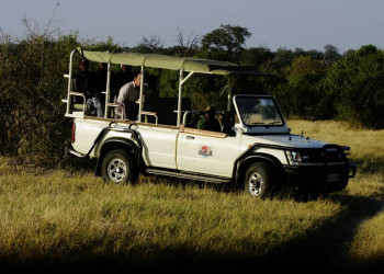 Offenes Safarifahrzeug