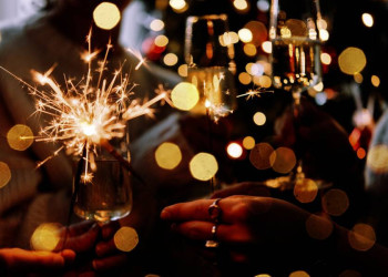 Bringen Sie Silvester die Wunderkerzen zum Leuchten!