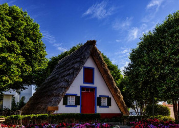 Die Casas de Santana - dreieckig und aus Holz