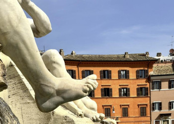 Detail des Vier-Ströme-Brunnens auf der Piazza Navona