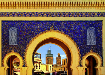 Das Stadttor Bab Boujeloud in Fes